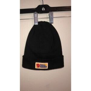 Fjäll Räven black beanie